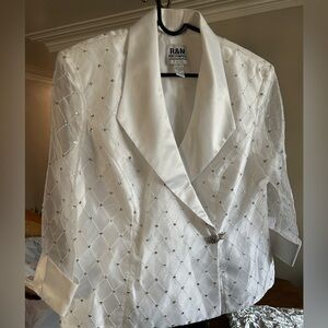 R&M Richard’s formal suit jacket in white